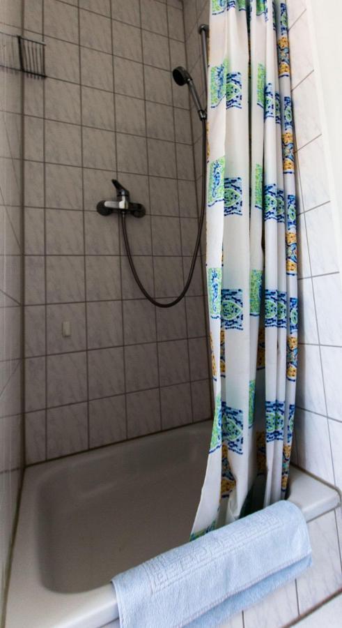 Ferienwohnungen-Neue-Tiefe-Wohnung-Kleiderbuegel Neue Tiefe Fehmarn Екстер'єр фото
