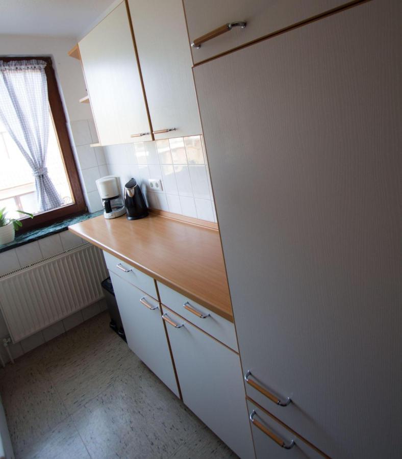 Ferienwohnungen-Neue-Tiefe-Wohnung-Kleiderbuegel Neue Tiefe Fehmarn Екстер'єр фото